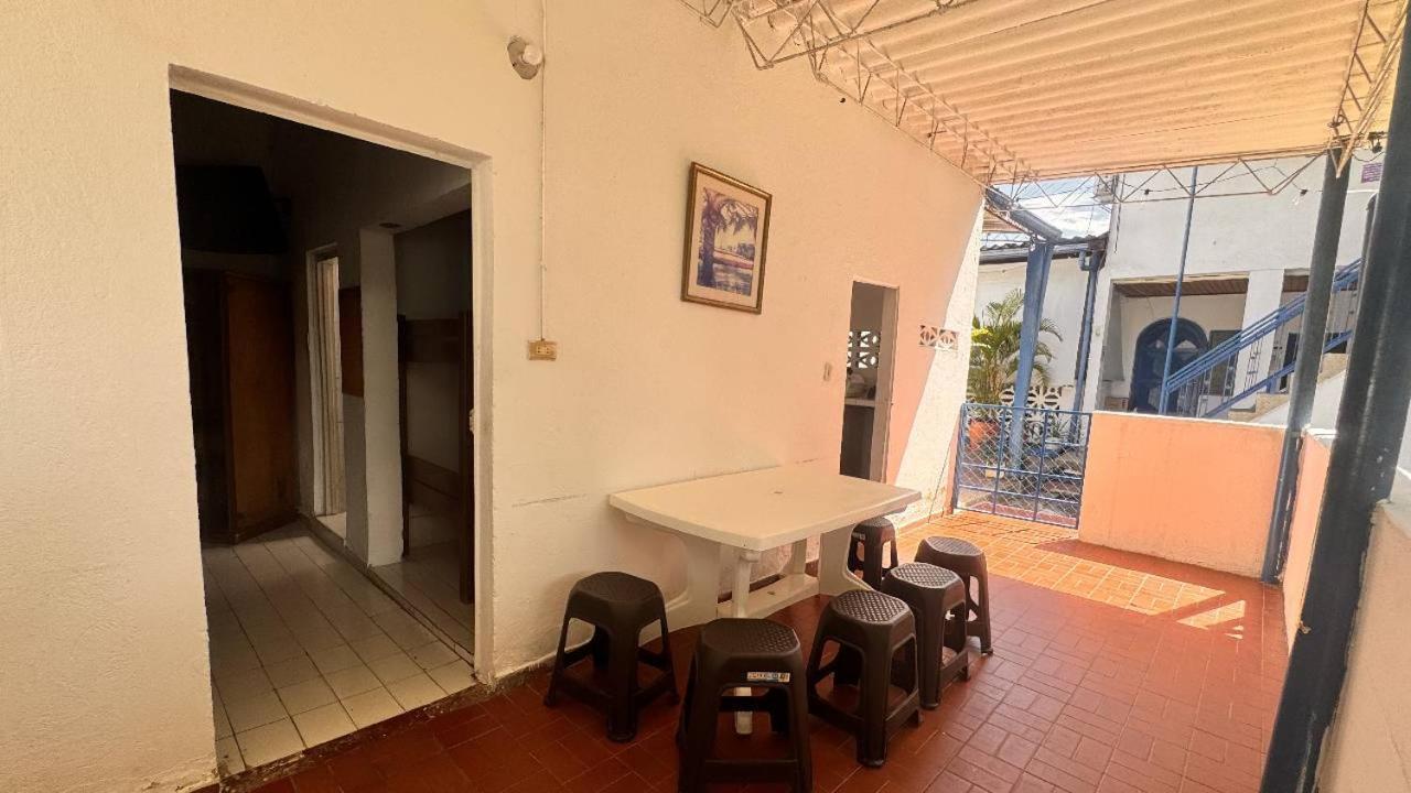 Villa Katherine Melgar Esterno foto